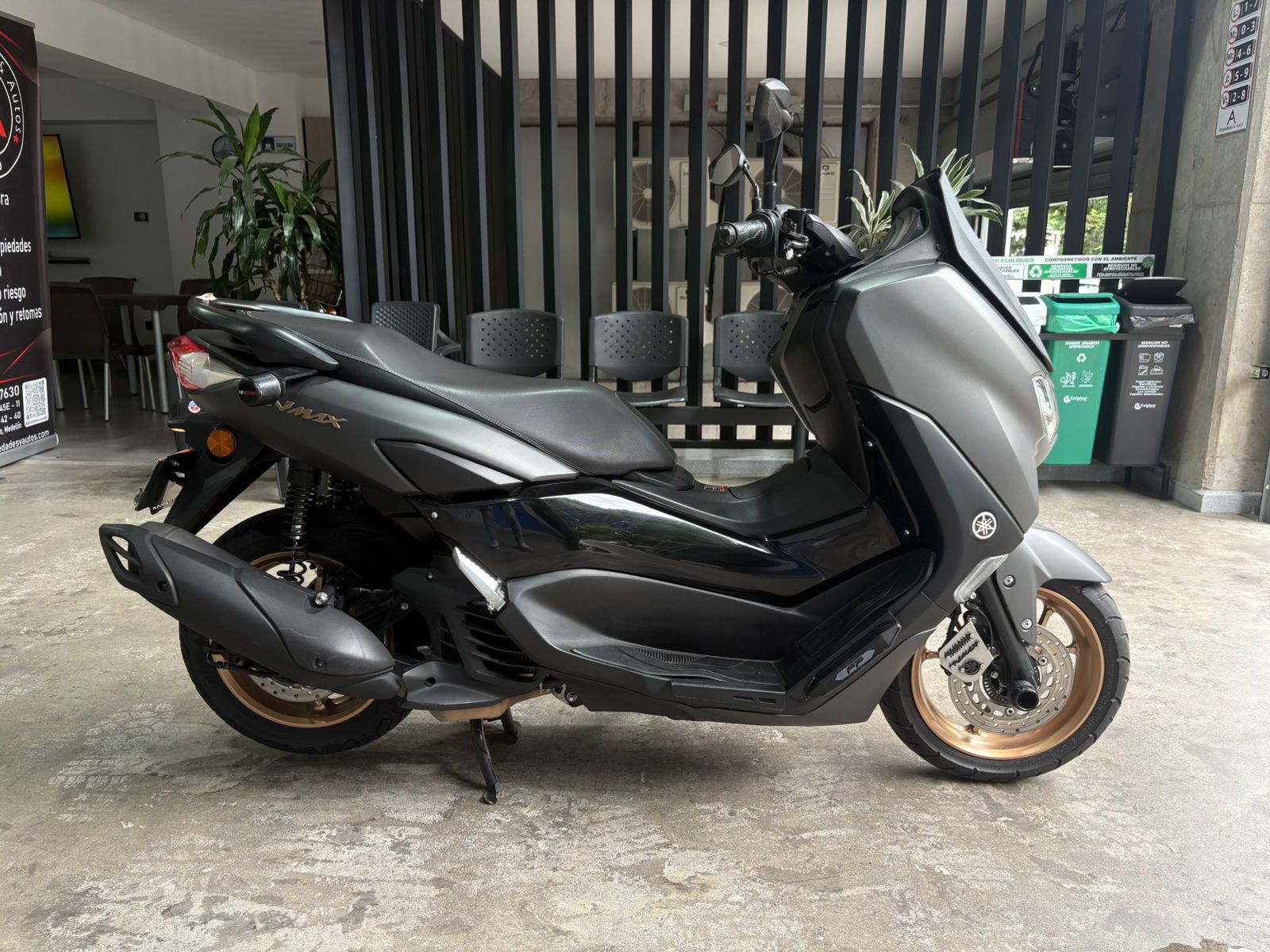 YAMAHA NMAX 2025 - Imagen 4