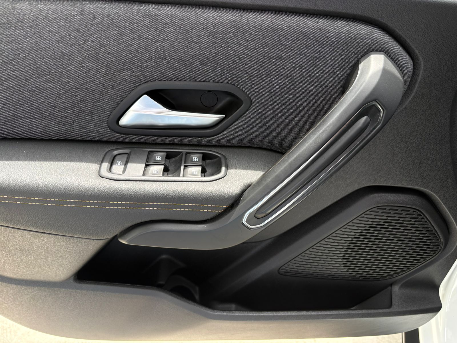 RENAULT DUSTER OROCH INTENS 2026 - Imagen 13