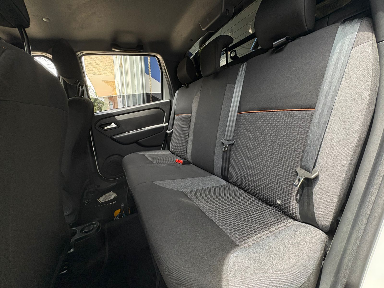 RENAULT DUSTER OROCH INTENS 2026 - Imagen 14