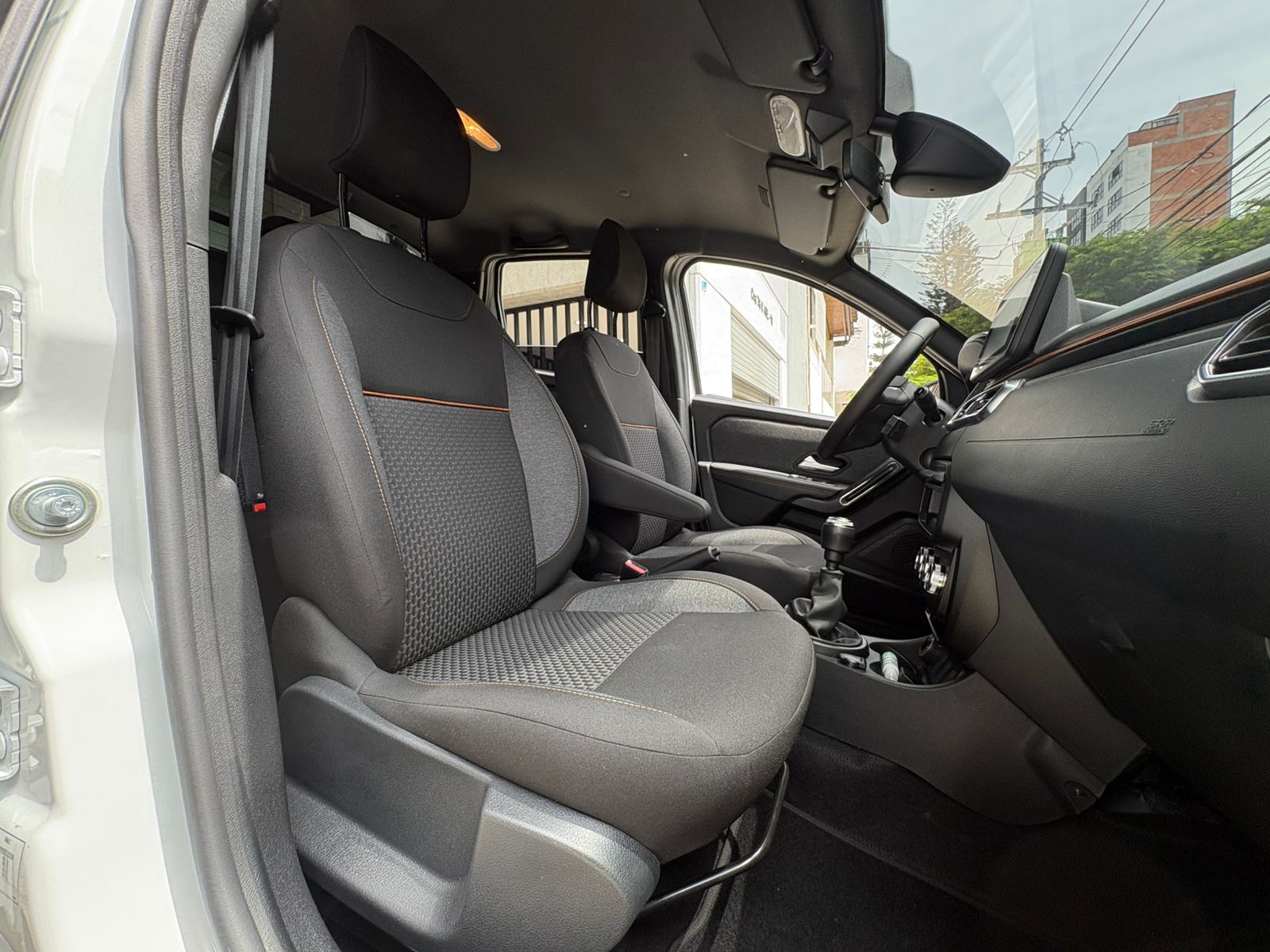 RENAULT DUSTER OROCH INTENS 2026 - Imagen 24