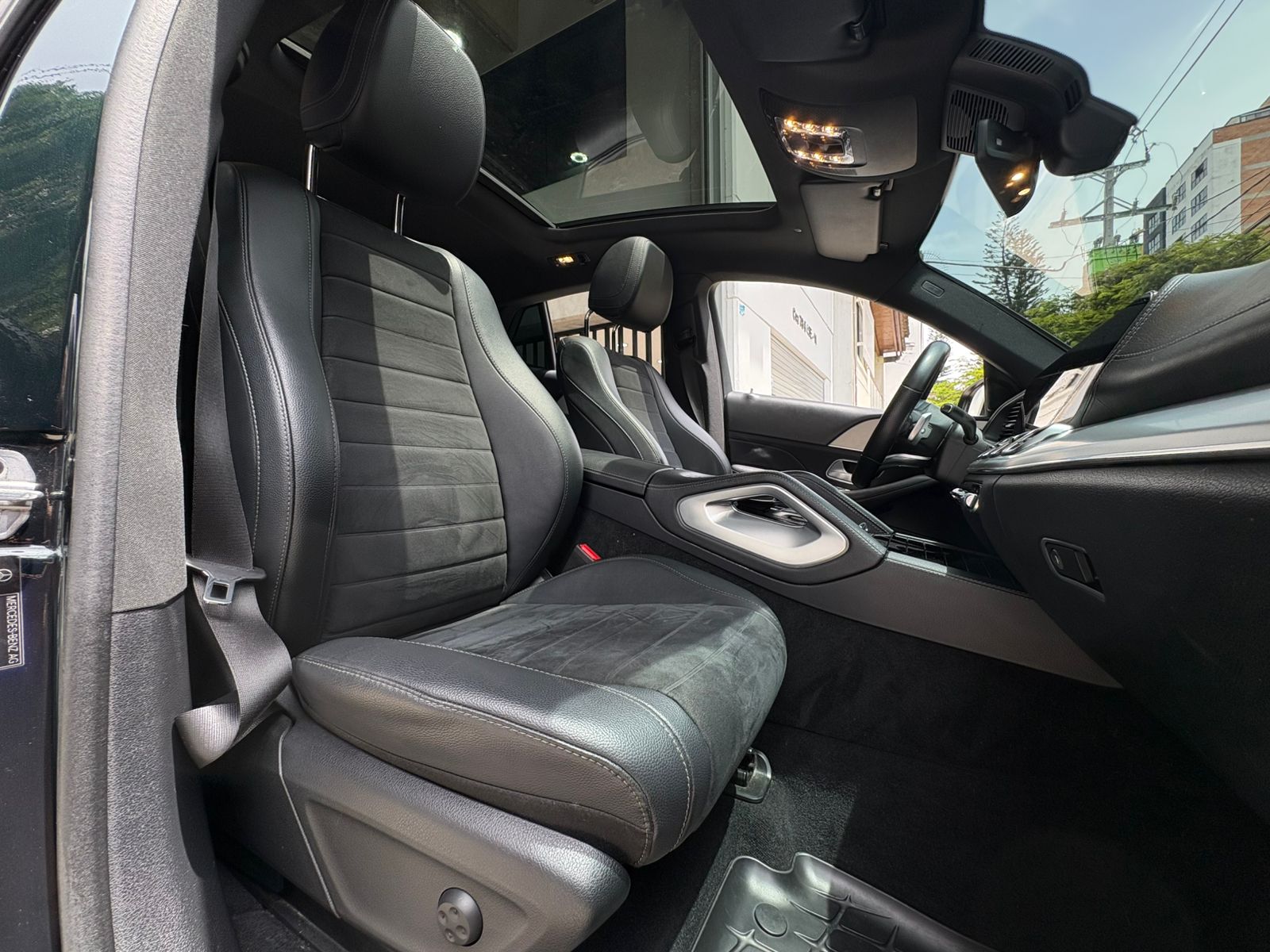 MERCEDES BENZ GLE 450 4MATIC COUPE AMG LINE - Imagen 24