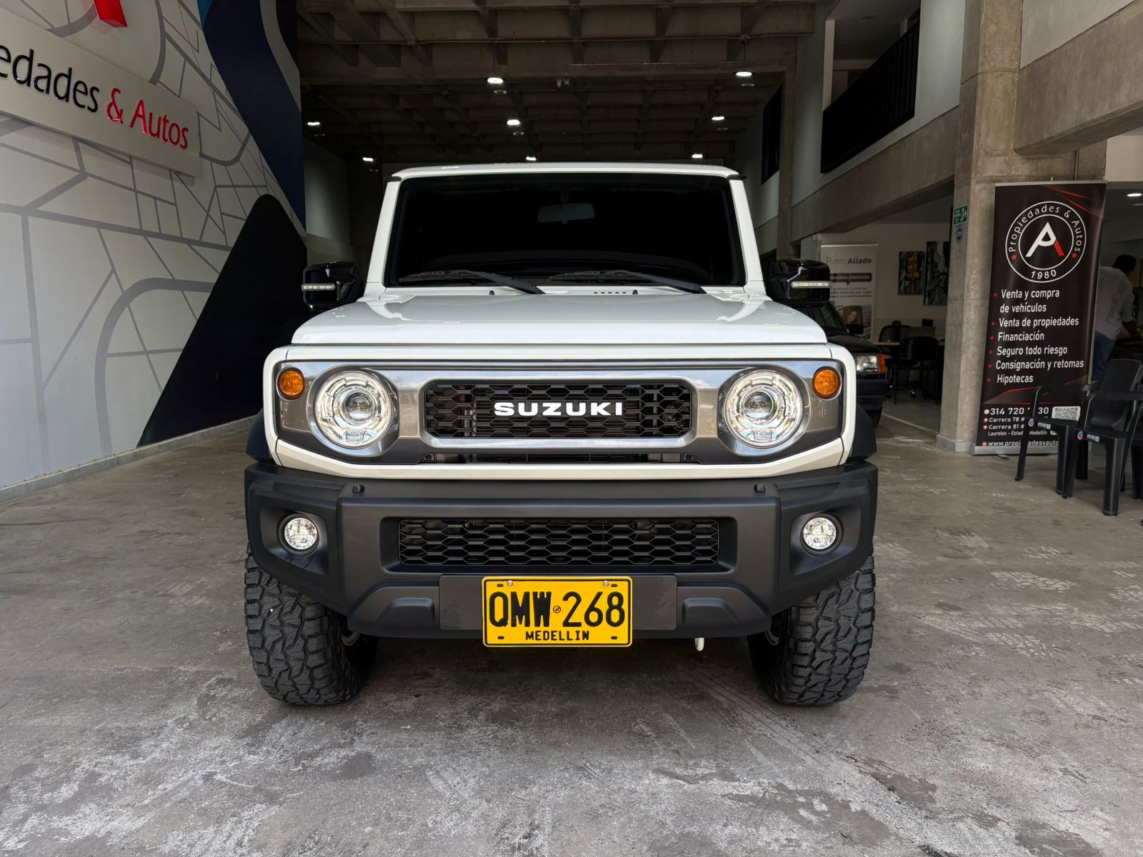 SUZUKI JIMNY ALL GRIP 2026 - Imagen 2