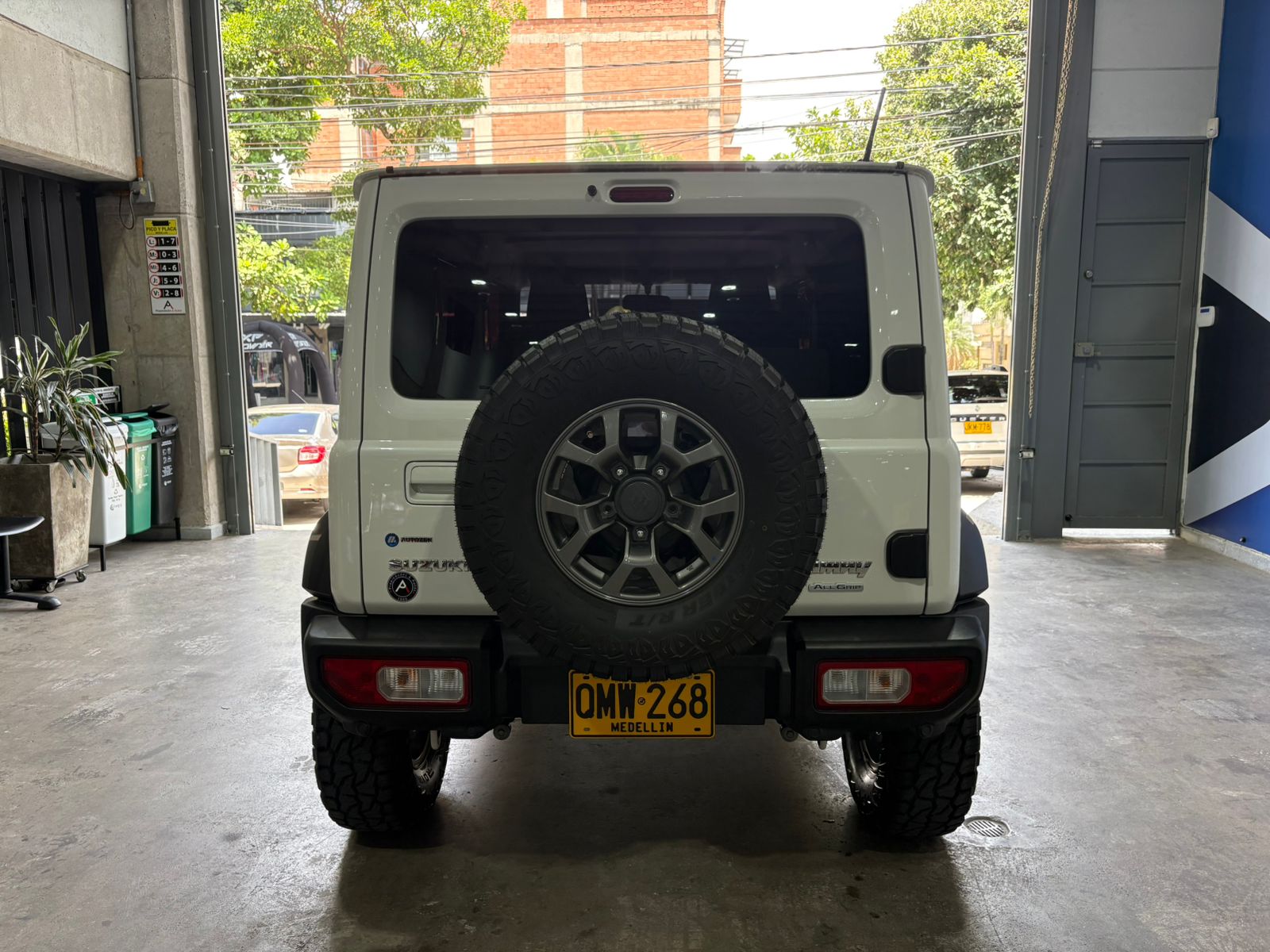 SUZUKI JIMNY ALL GRIP 2026 - Imagen 6