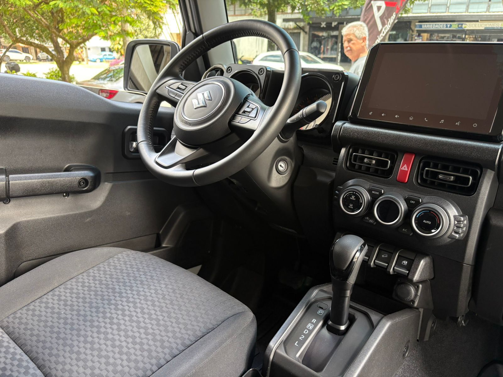 SUZUKI JIMNY ALL GRIP 2026 - Imagen 22