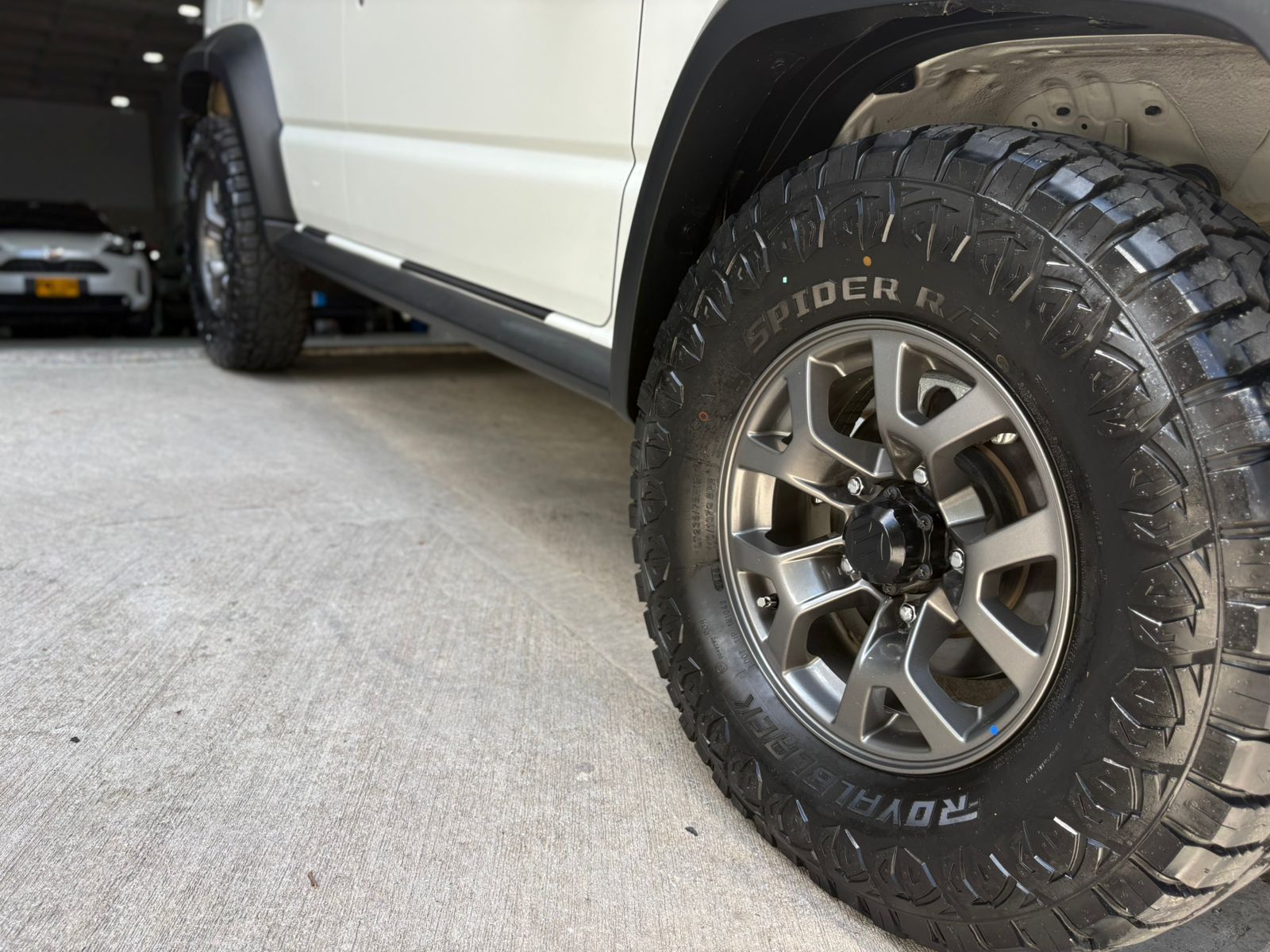 SUZUKI JIMNY ALL GRIP 2026 - Imagen 26