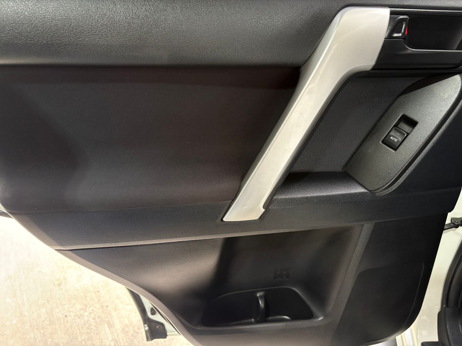 TOYOTA PRADO TXL BLINDADA 2022 - Imagen 16