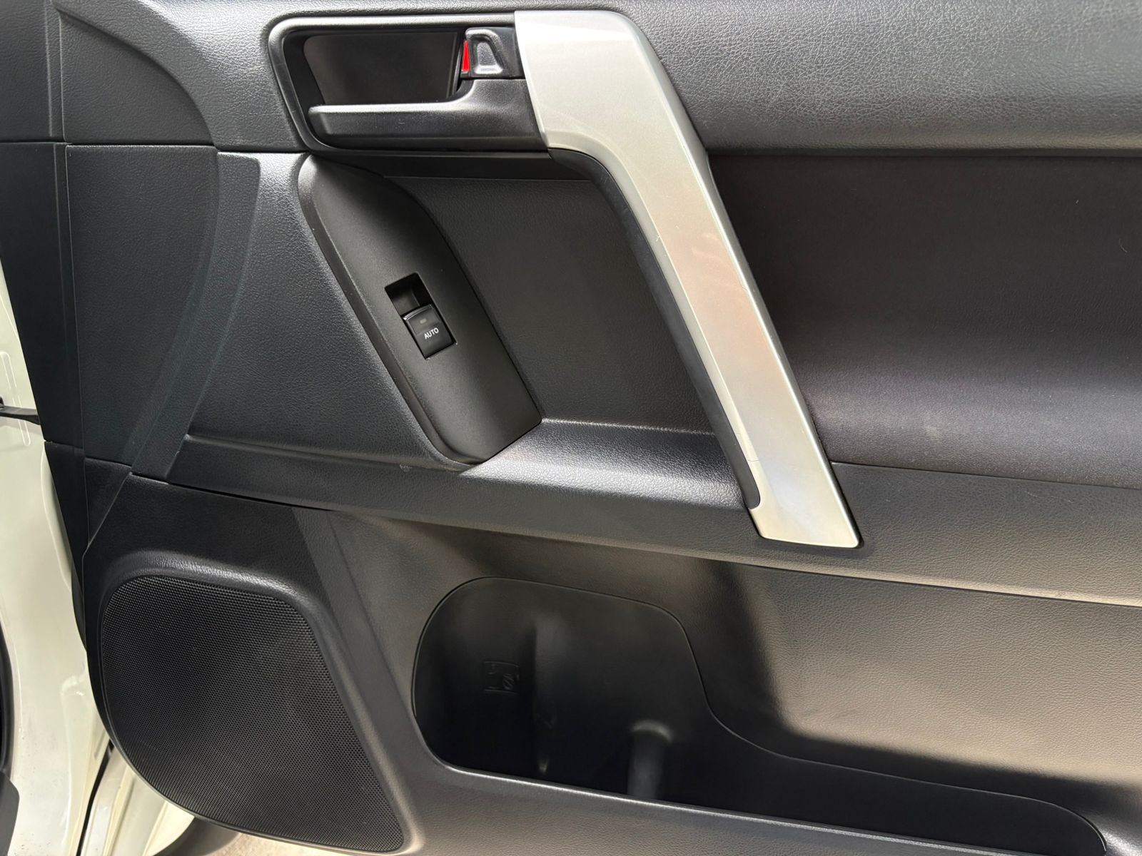 TOYOTA PRADO TXL BLINDADA 2022 - Imagen 25