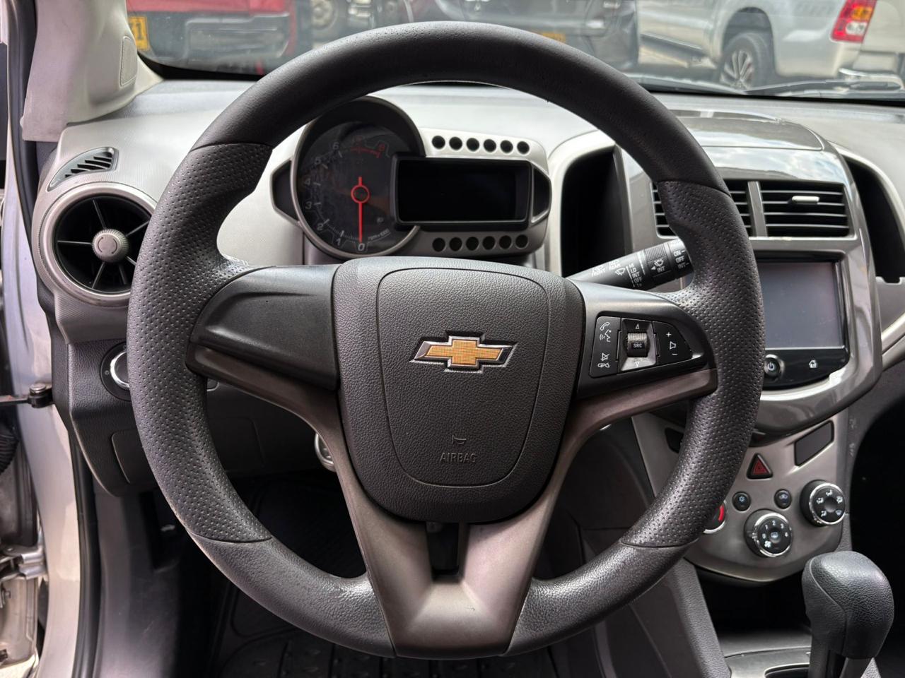 CHEVROLET SONIC LT 2015 - Imagen 11