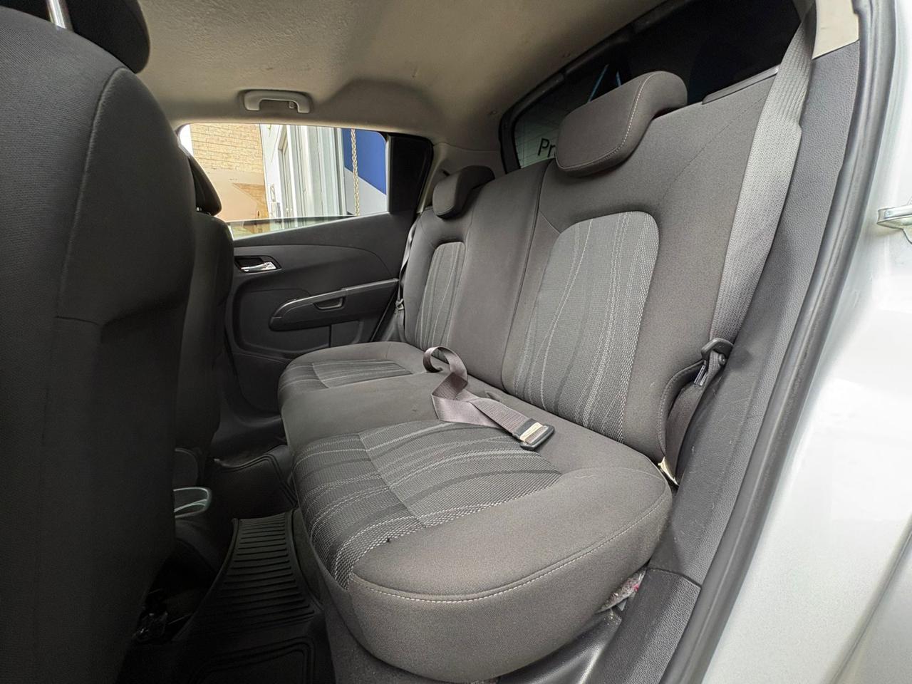 CHEVROLET SONIC LT 2015 - Imagen 15