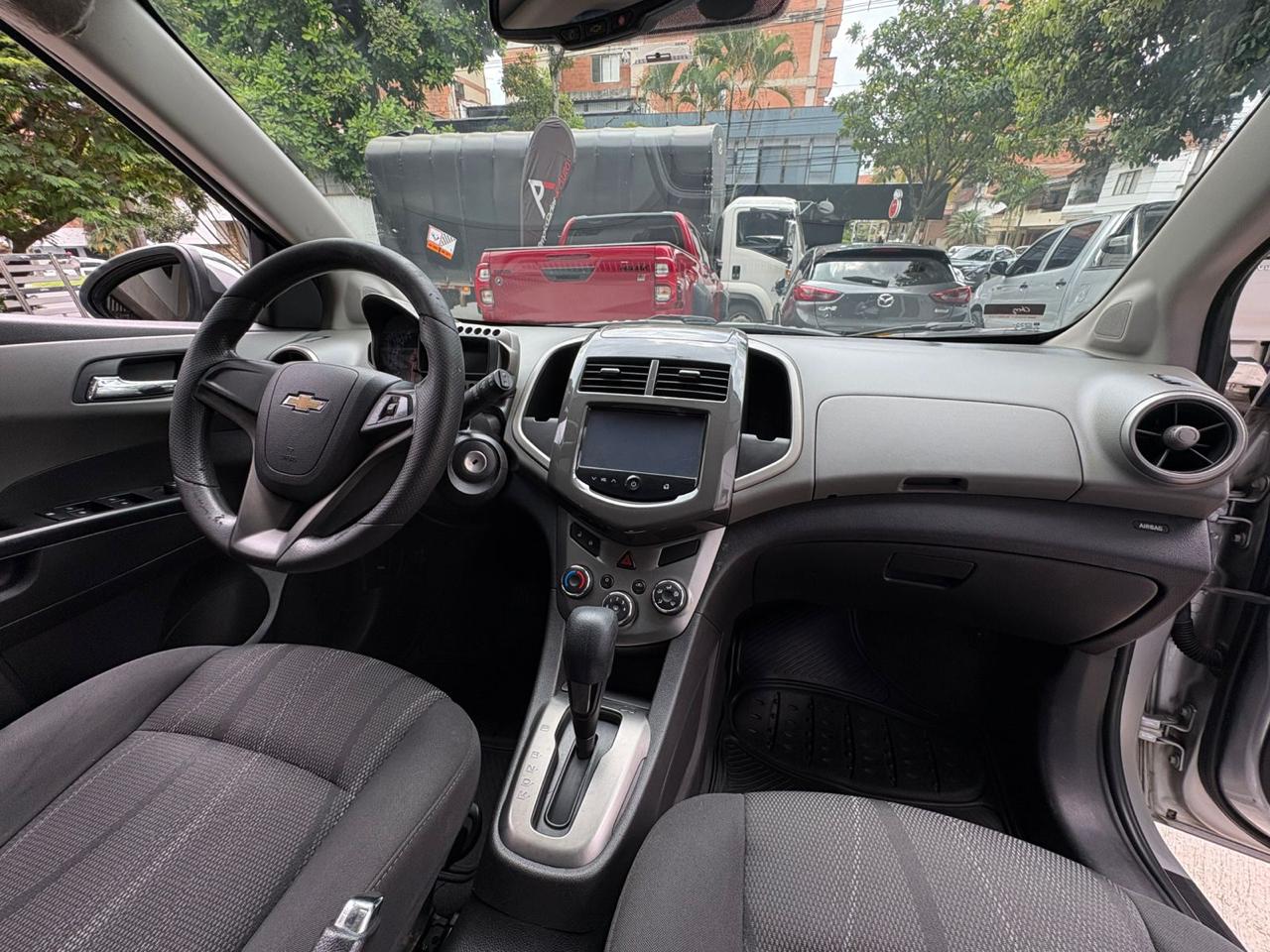 CHEVROLET SONIC LT 2015 - Imagen 20