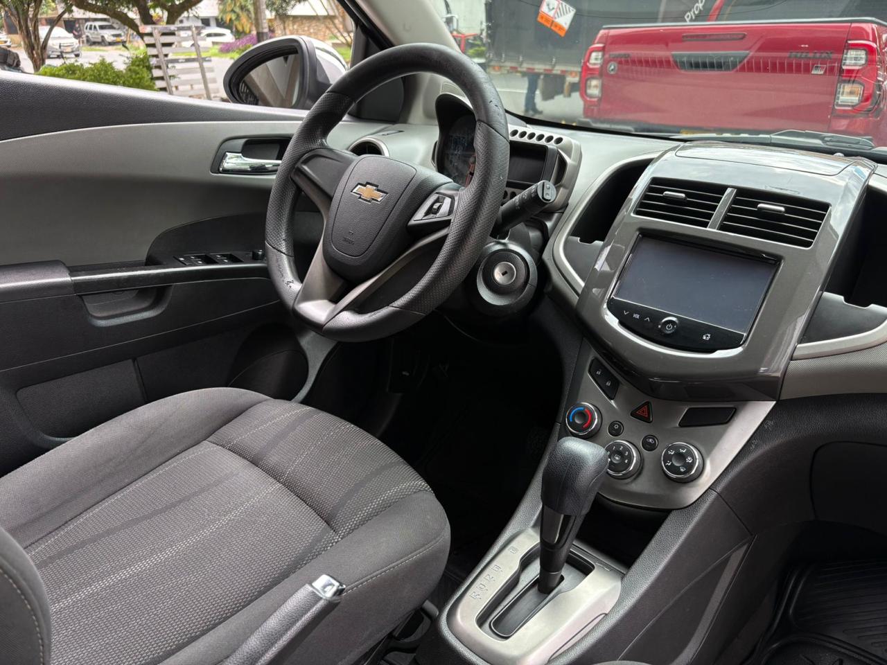 CHEVROLET SONIC LT 2015 - Imagen 21