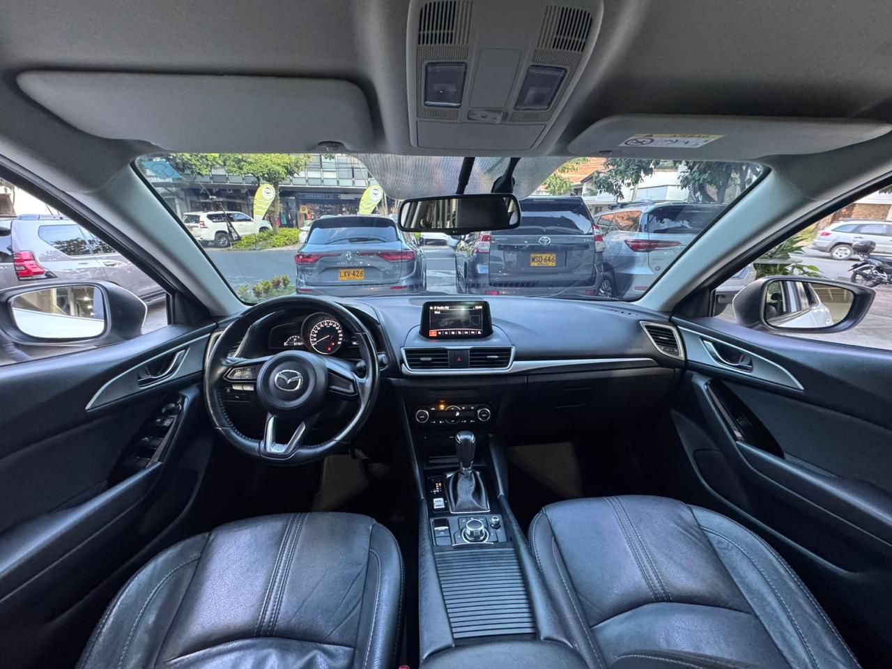 MAZDA 3 TOURING 2018 - Imagen 9