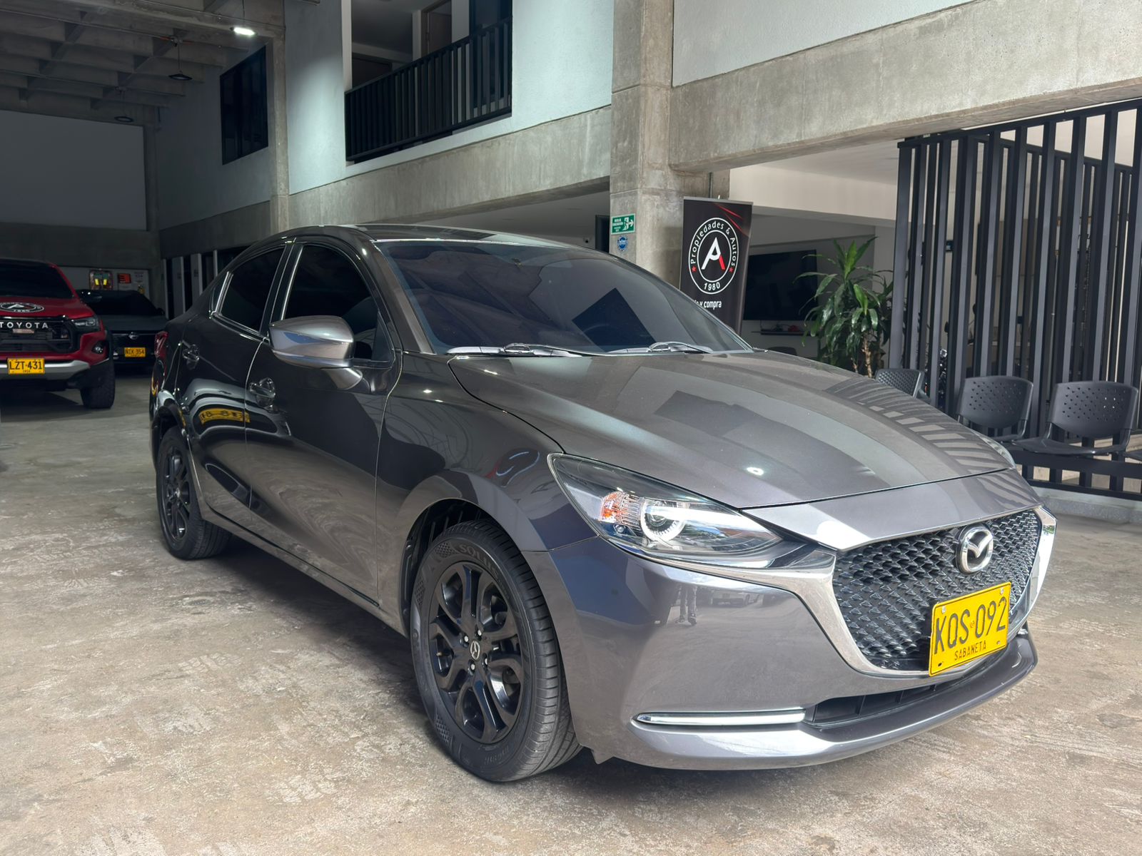 MAZDA 2 SEDAN GRAN TOURING LX 2022 - Imagen 3