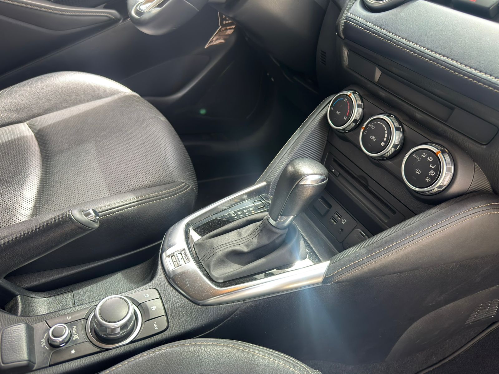 MAZDA 2 SEDAN GRAN TOURING LX 2022 - Imagen 21