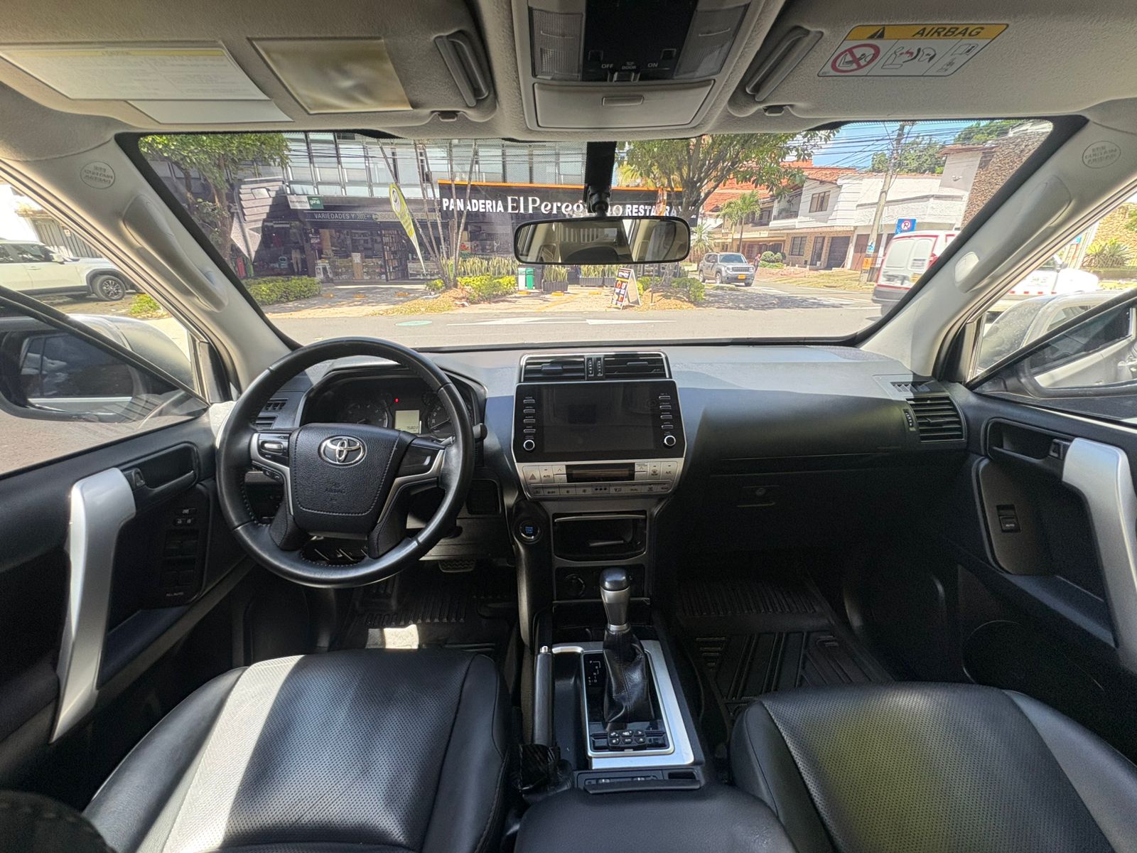 TOYOTA PRADO TXL BLINDAJE II 2022 - Imagen 9