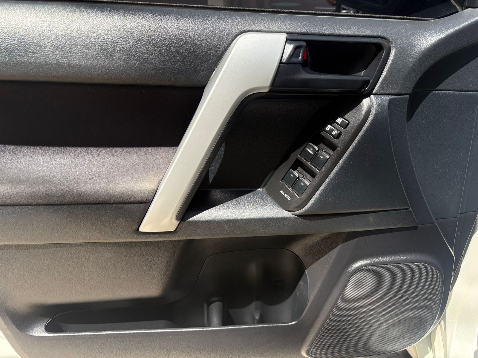TOYOTA PRADO TXL BLINDAJE II 2022 - Imagen 13