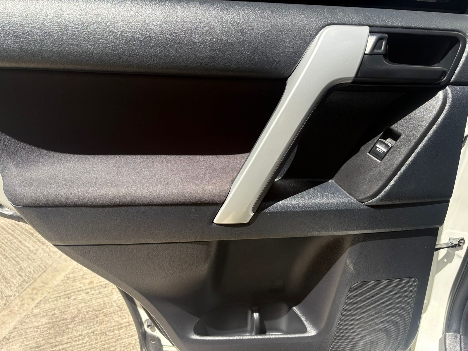 TOYOTA PRADO TXL BLINDAJE II 2022 - Imagen 17