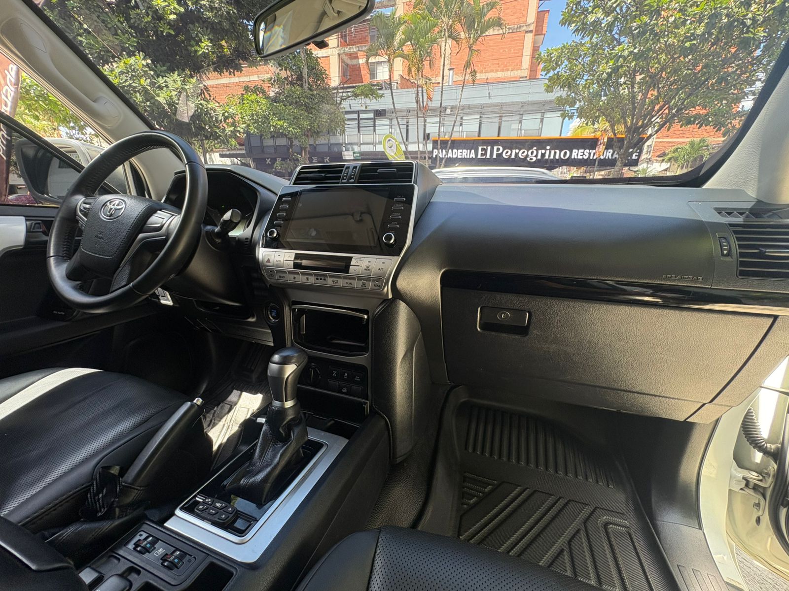 TOYOTA PRADO TXL BLINDAJE II 2022 - Imagen 21