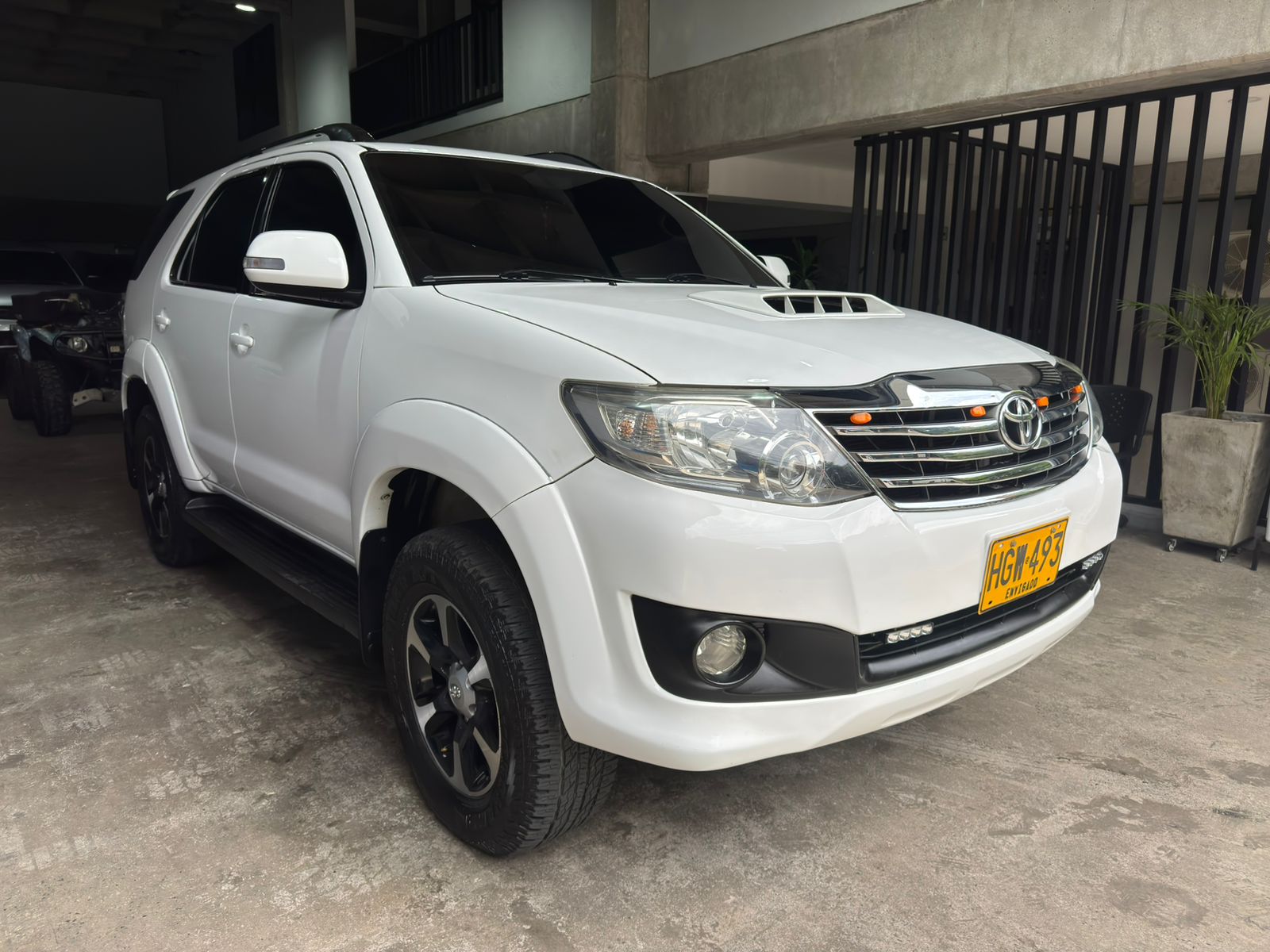 TOYOTA FORTUNER SRV 2014 - Imagen 3