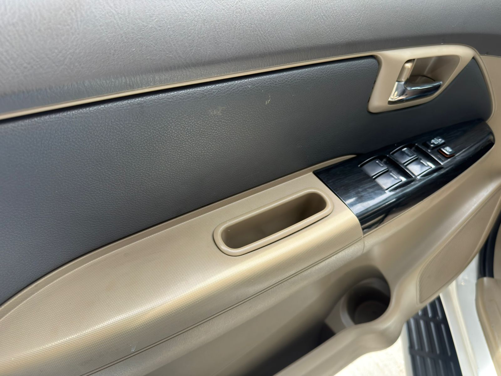 TOYOTA FORTUNER SRV 2014 - Imagen 11