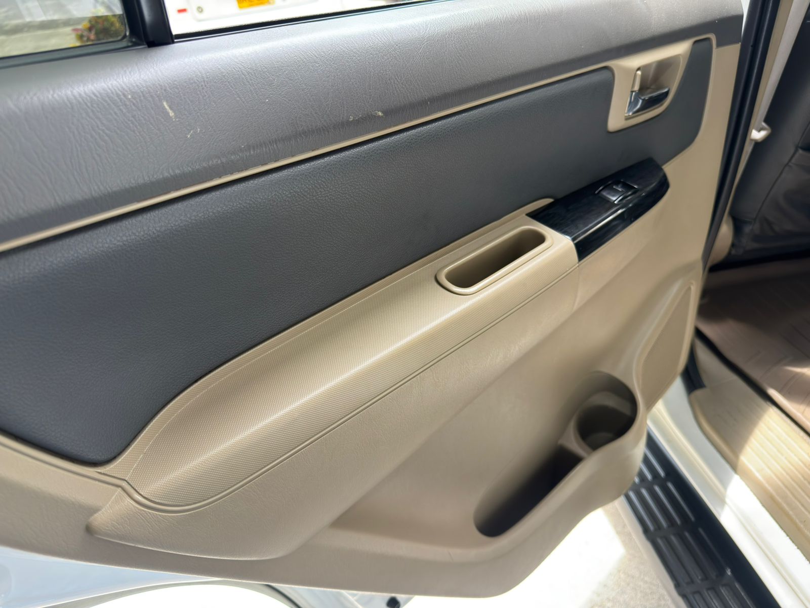 TOYOTA FORTUNER SRV 2014 - Imagen 14