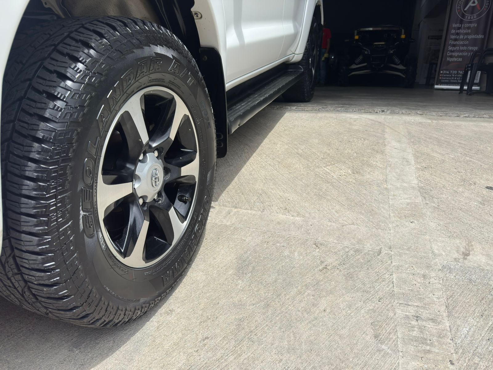 TOYOTA FORTUNER SRV 2014 - Imagen 24