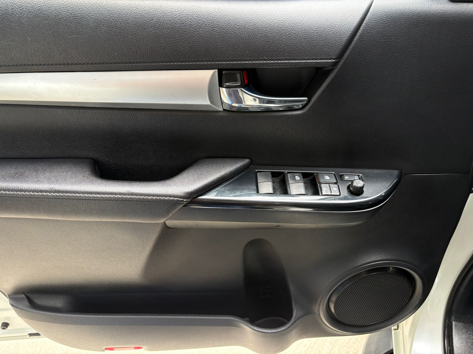 TOYOTA HILUX BLINDAJE II 2019 - Imagen 14