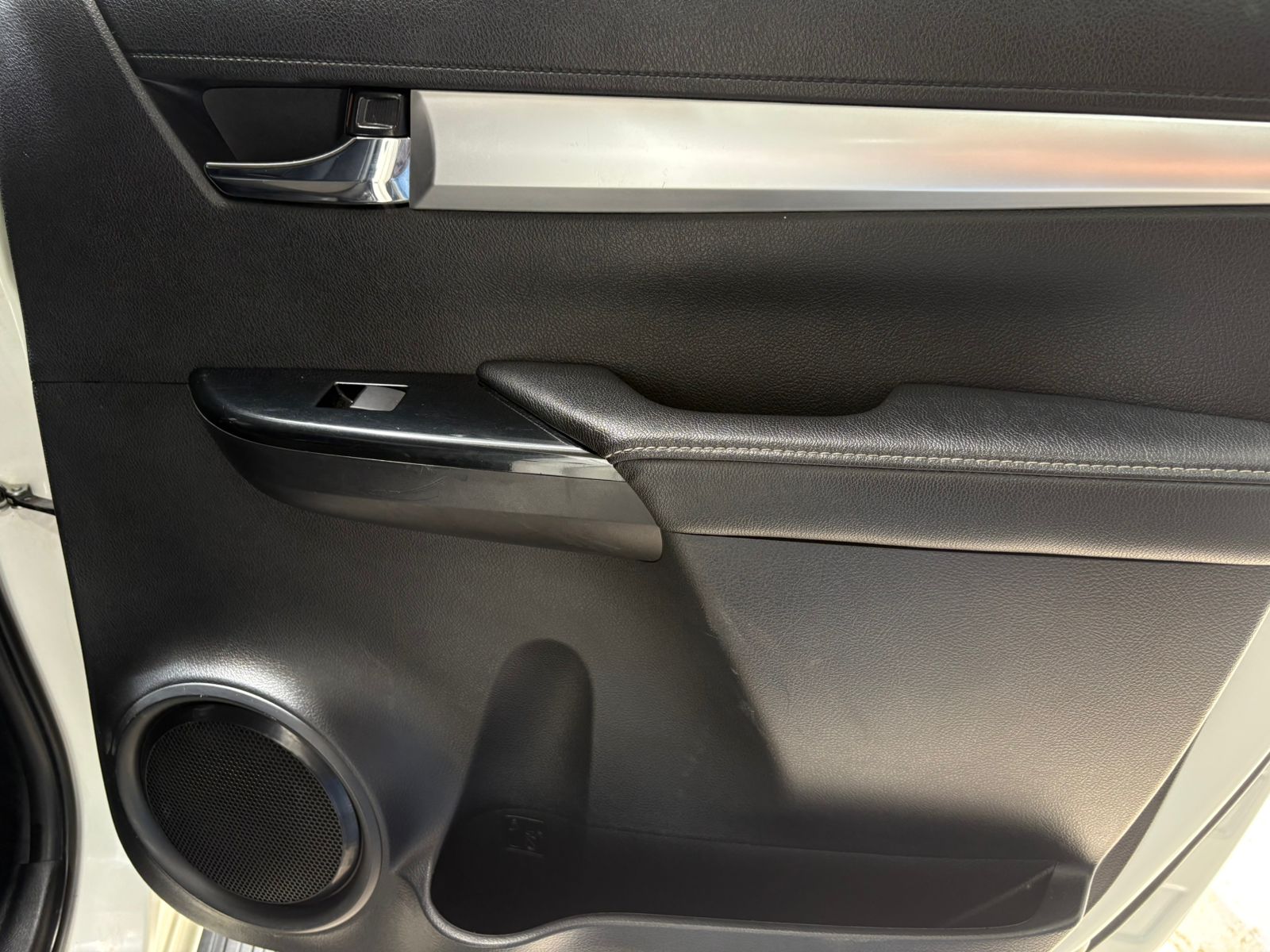 TOYOTA HILUX BLINDAJE II 2019 - Imagen 21