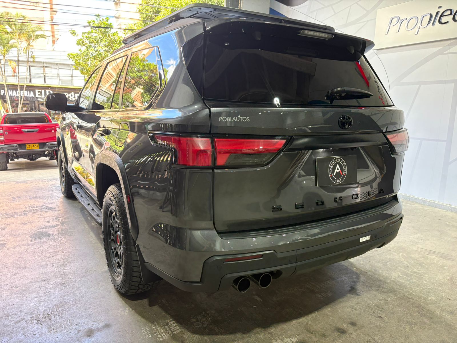 TOYOTA SEQUOIA TRD PRO - Imagen 7