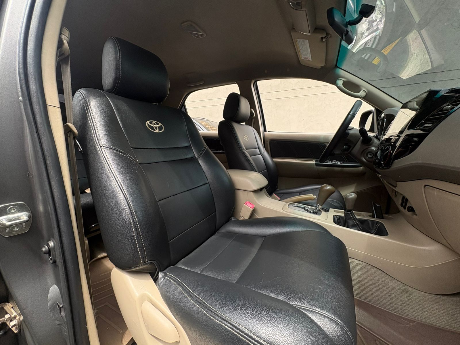 TOYOTA FORTUNER SRV 2008 - Imagen 24