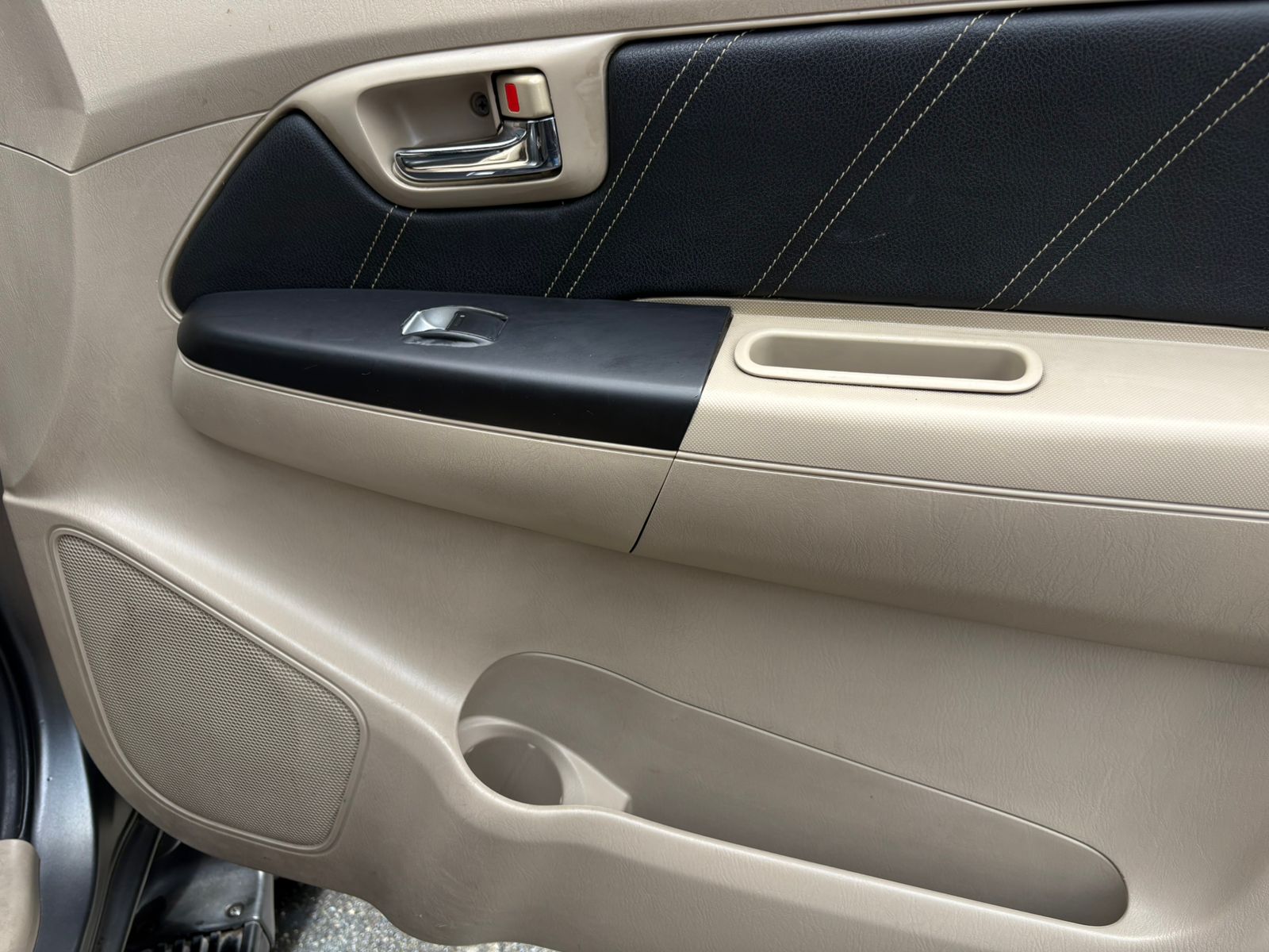 TOYOTA FORTUNER SRV 2008 - Imagen 25