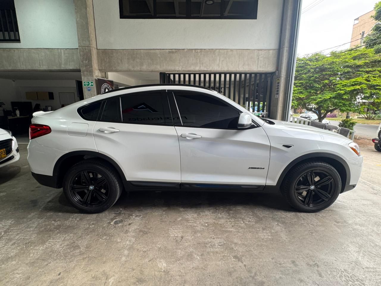 BMW X4 XDRIVE20D 2015 - Imagen 4
