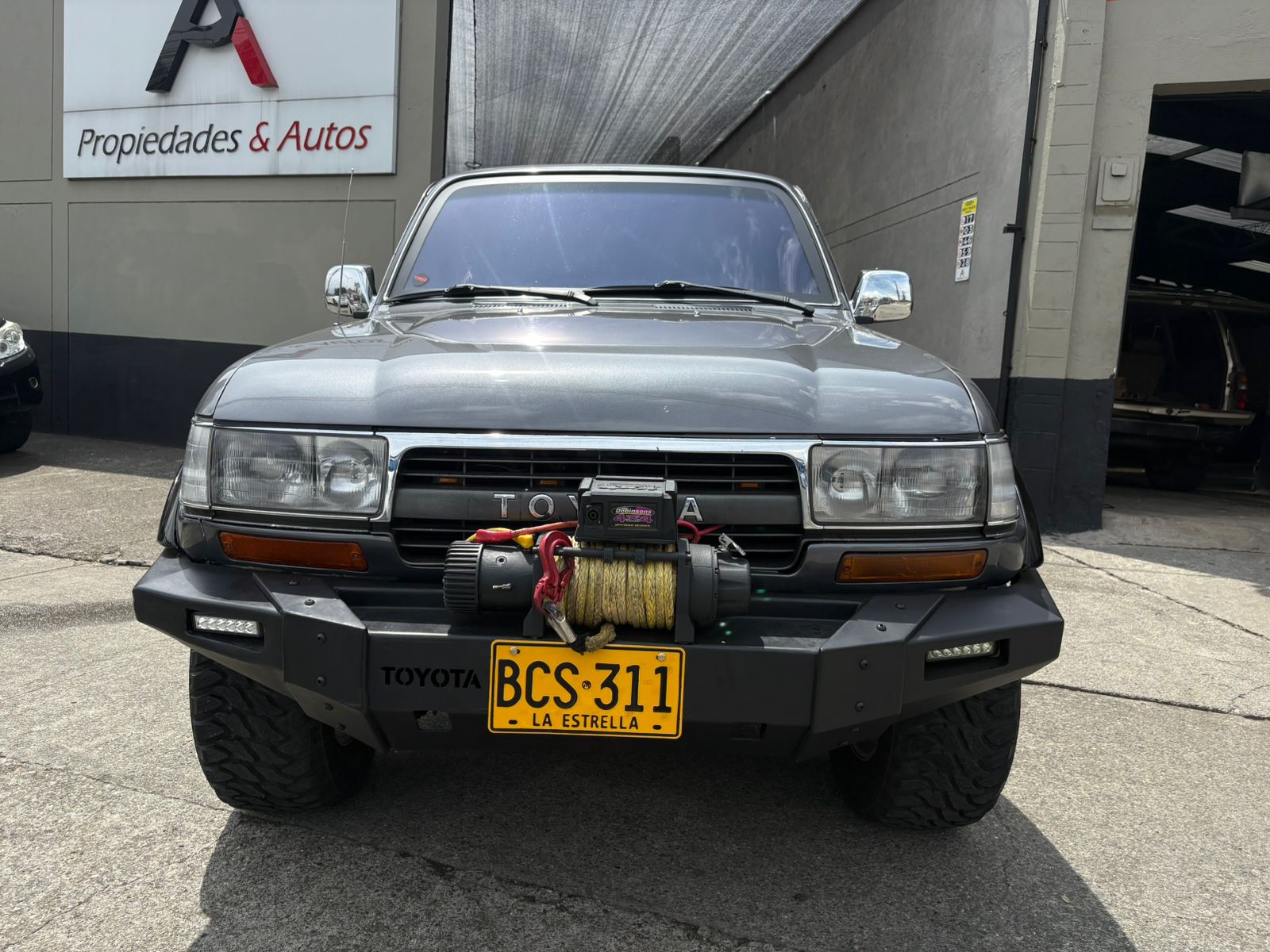 TOYOTA LAND CRUISER VX BURBUJA 1993 - Imagen 2