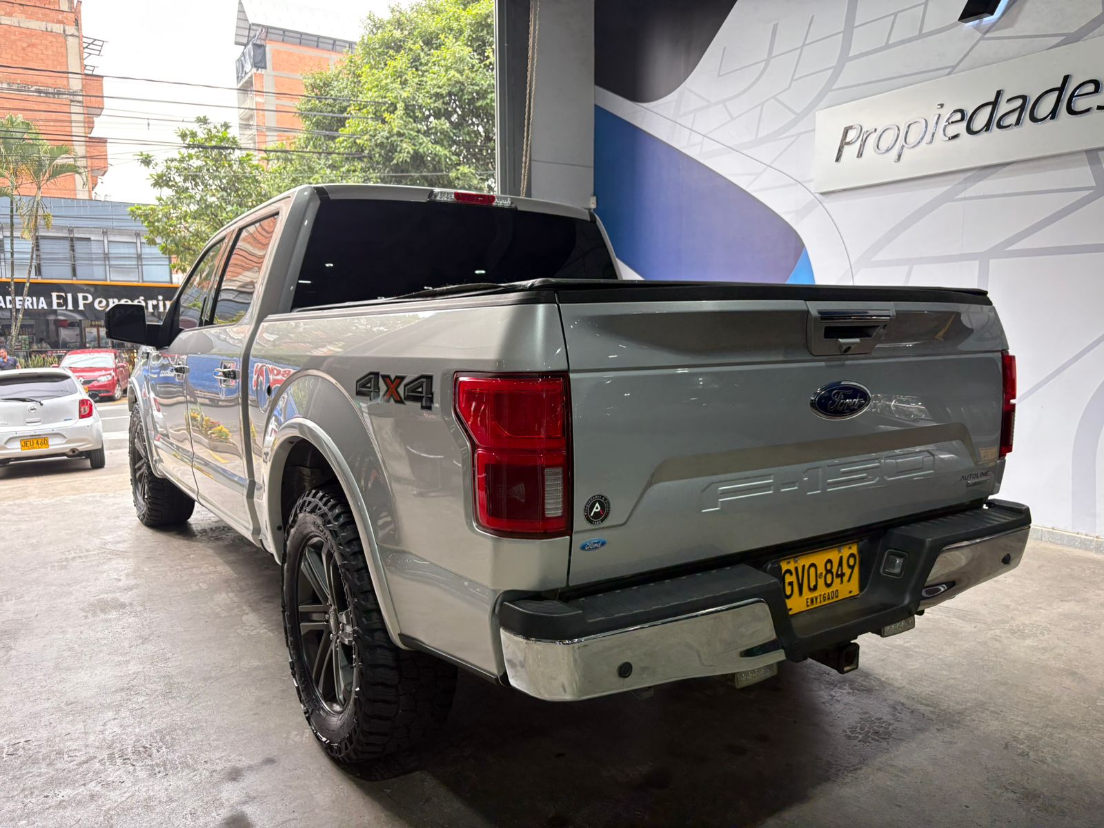 FORD F150 LARIAT BLINDAJE II 2019 - Imagen 7