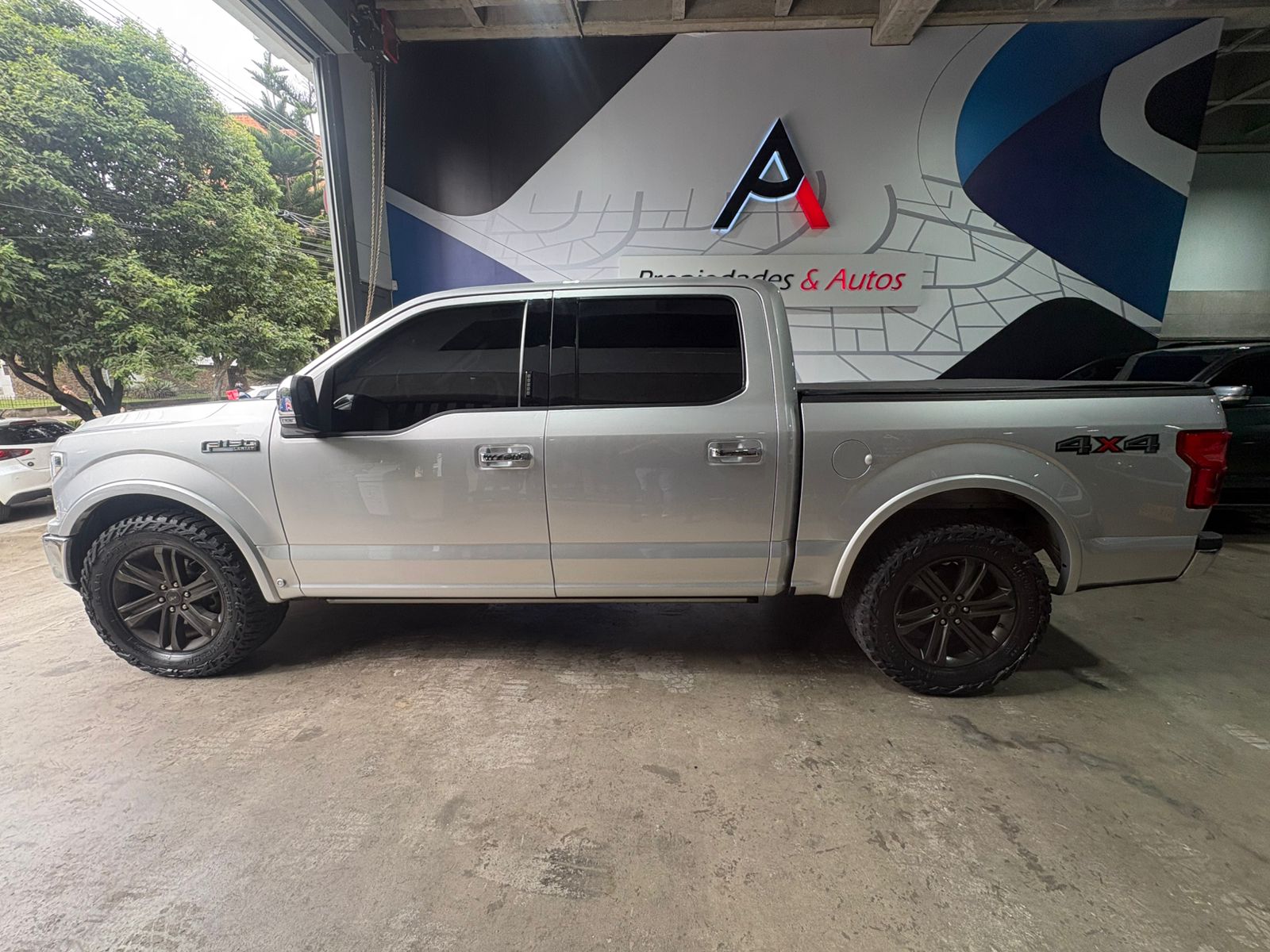 FORD F150 LARIAT BLINDAJE II 2019 - Imagen 8