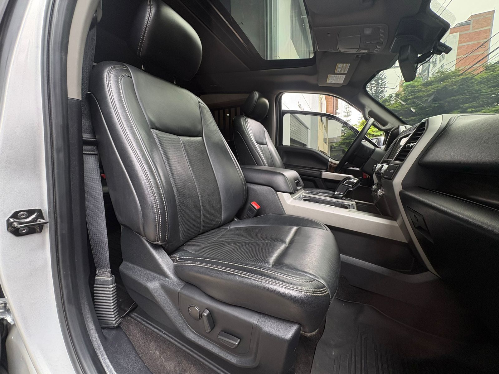 FORD F150 LARIAT BLINDAJE II 2019 - Imagen 25