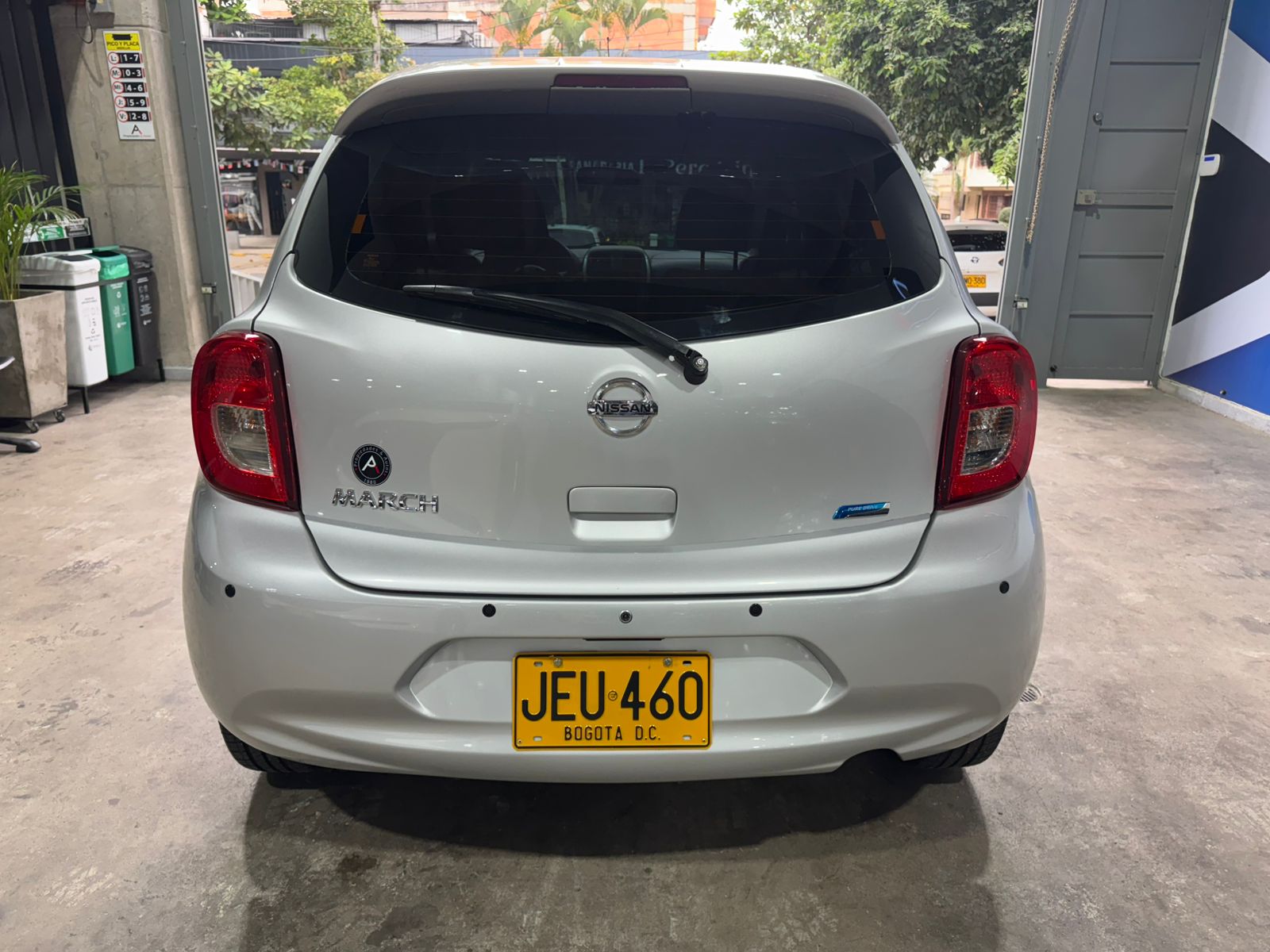 NISSAN MARCH SENSE 2017 - Imagen 6