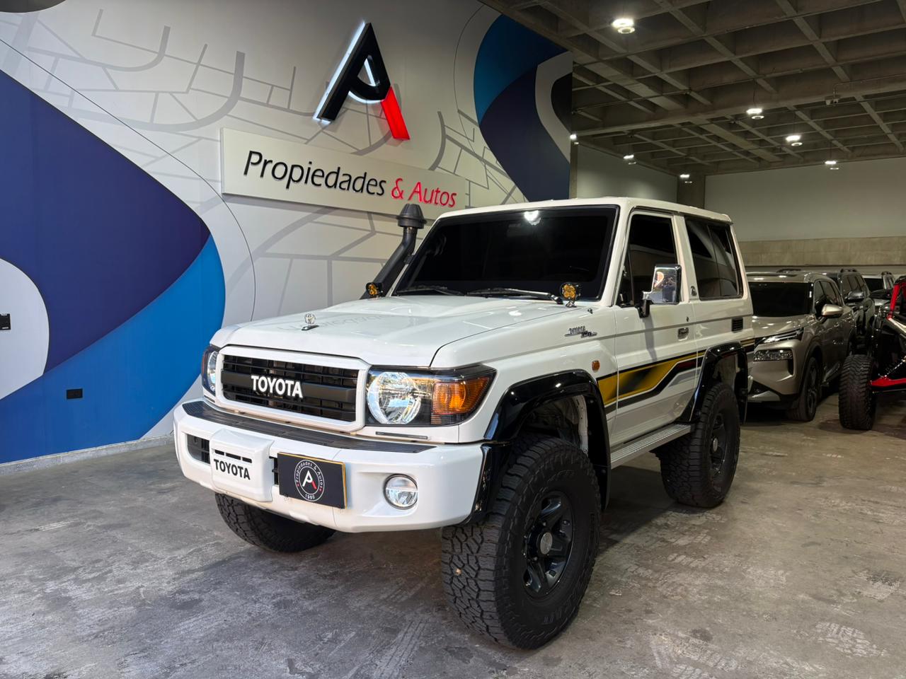 TOYOTA LAND CRUISER 70th ANNIVERSARY 2022
