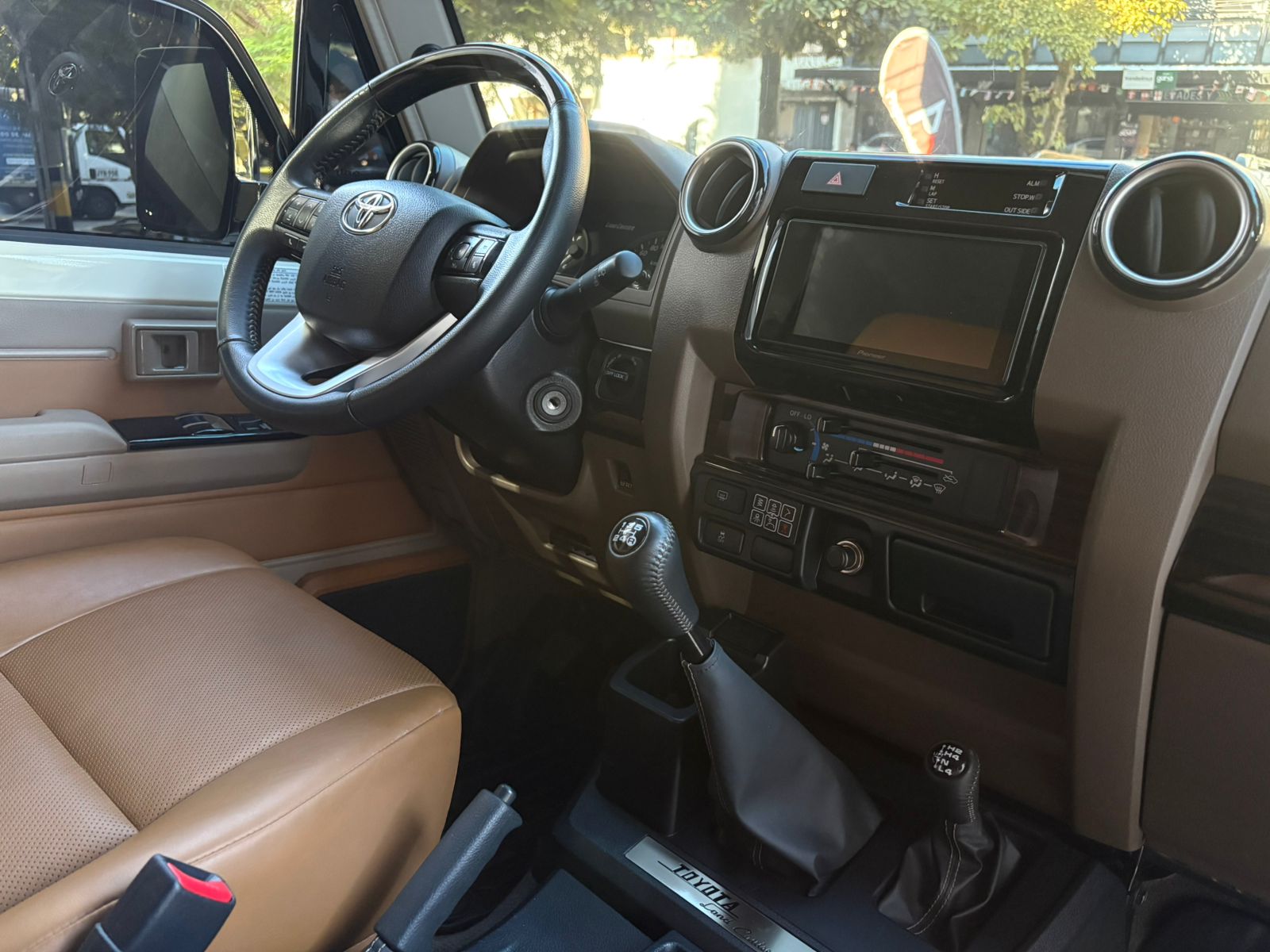TOYOTA LAND CRUISER 70th ANNIVERSARY 2022 - Imagen 18