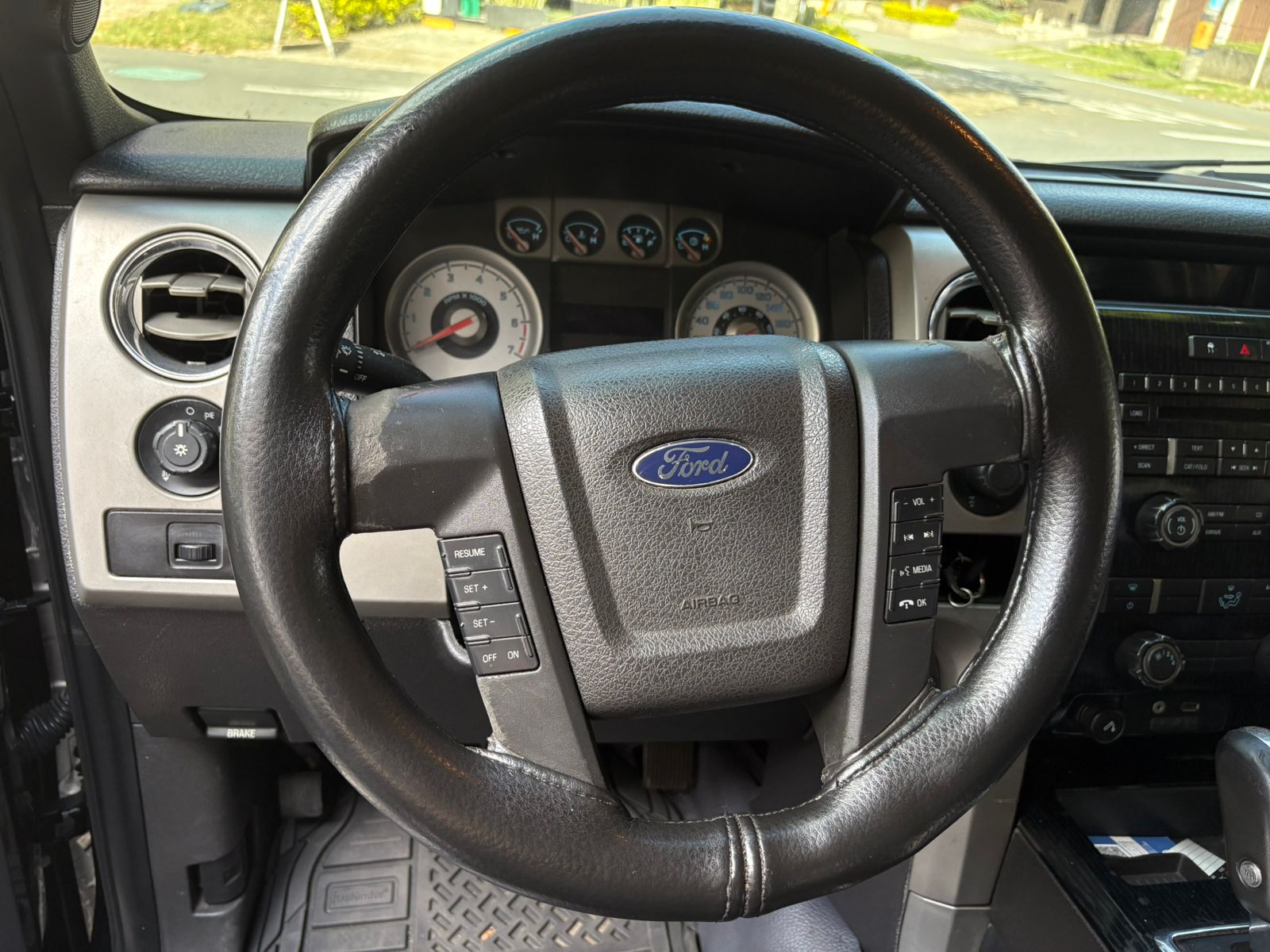 FORD F150 2010 - Imagen 10