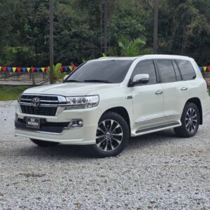 TOYOTA LAND CRUISER LC 200 SAHARA VERSIÓN: GX-R 2020