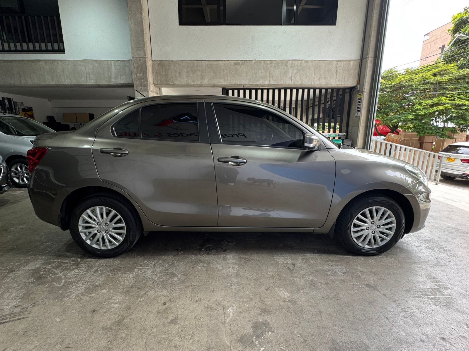 SUZUKI SWIFT DZIRE 2022 - Imagen 4