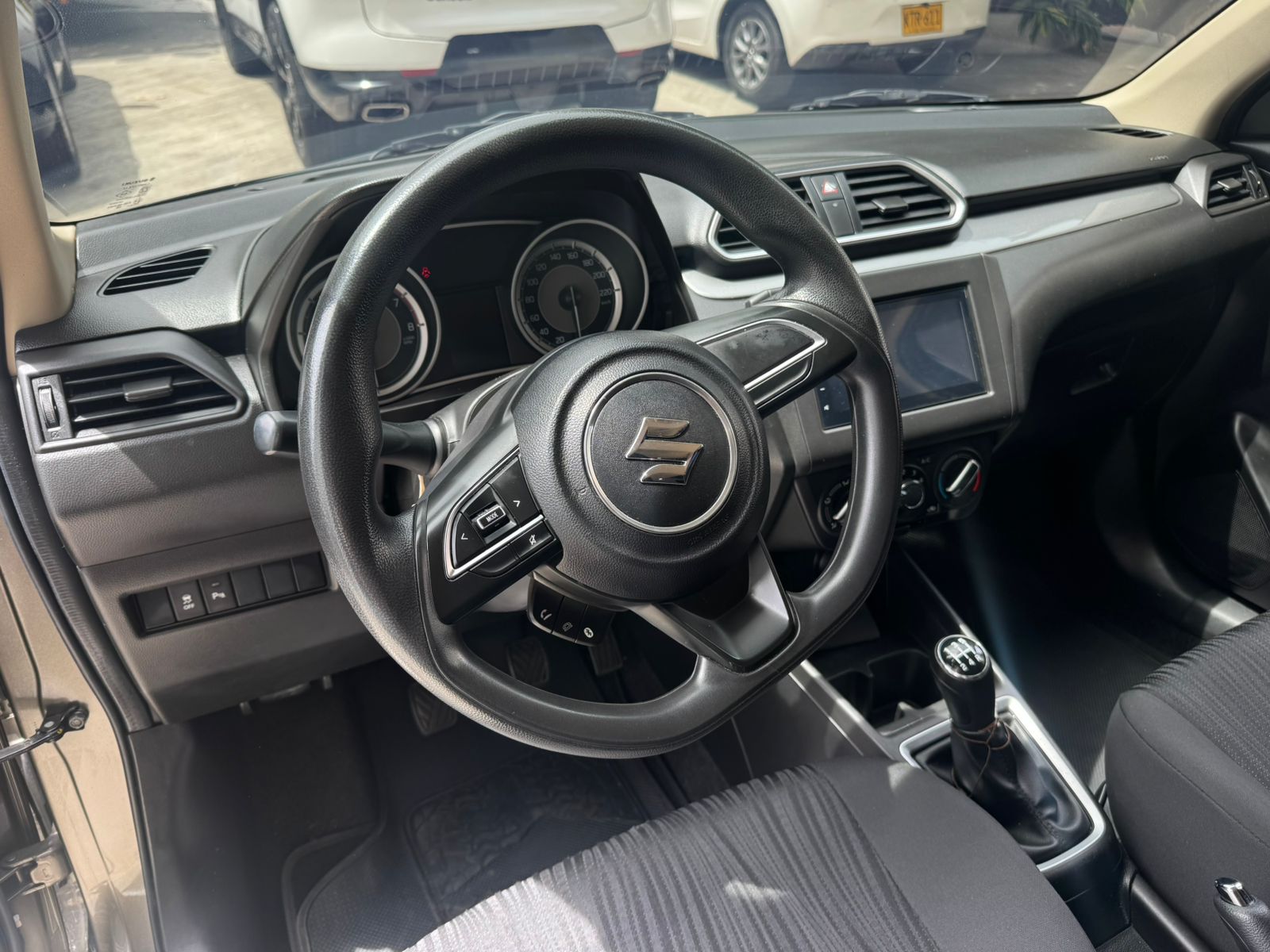 SUZUKI SWIFT DZIRE 2022 - Imagen 12