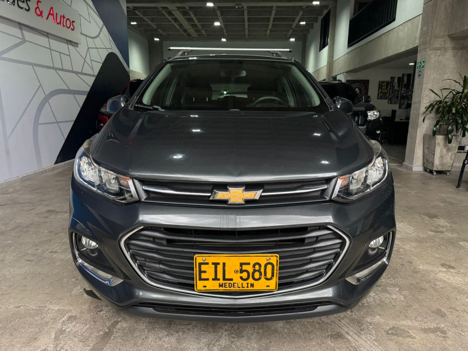 CHEVROLET TRACKER LS 2018 - Imagen 2