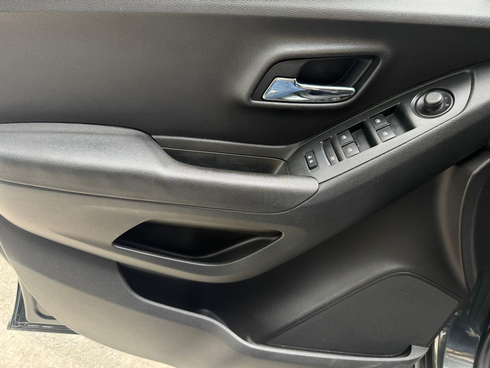 CHEVROLET TRACKER LS 2018 - Imagen 11