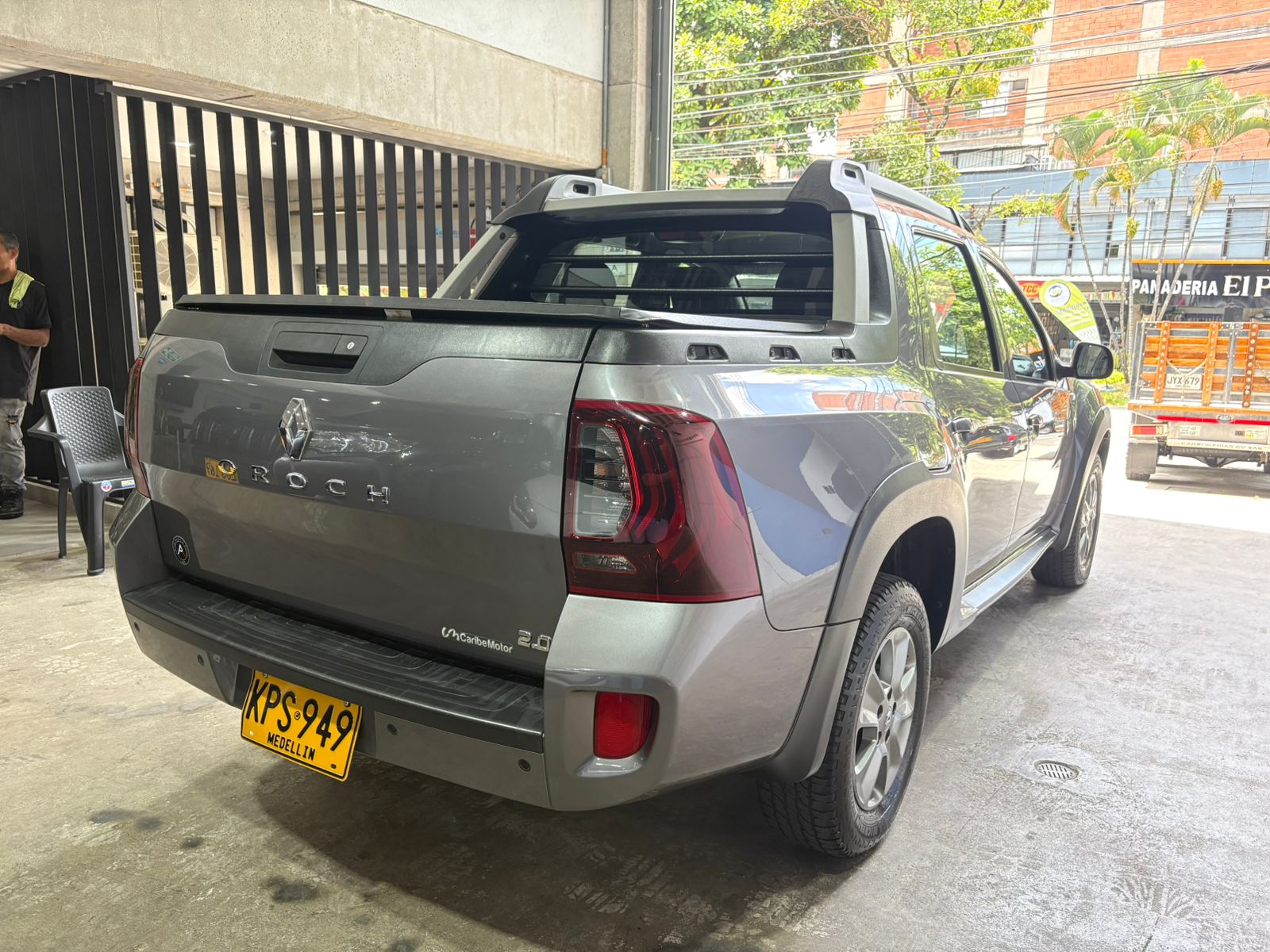 RENAULT DUSTER OROCH ZEN 2022 - Imagen 5