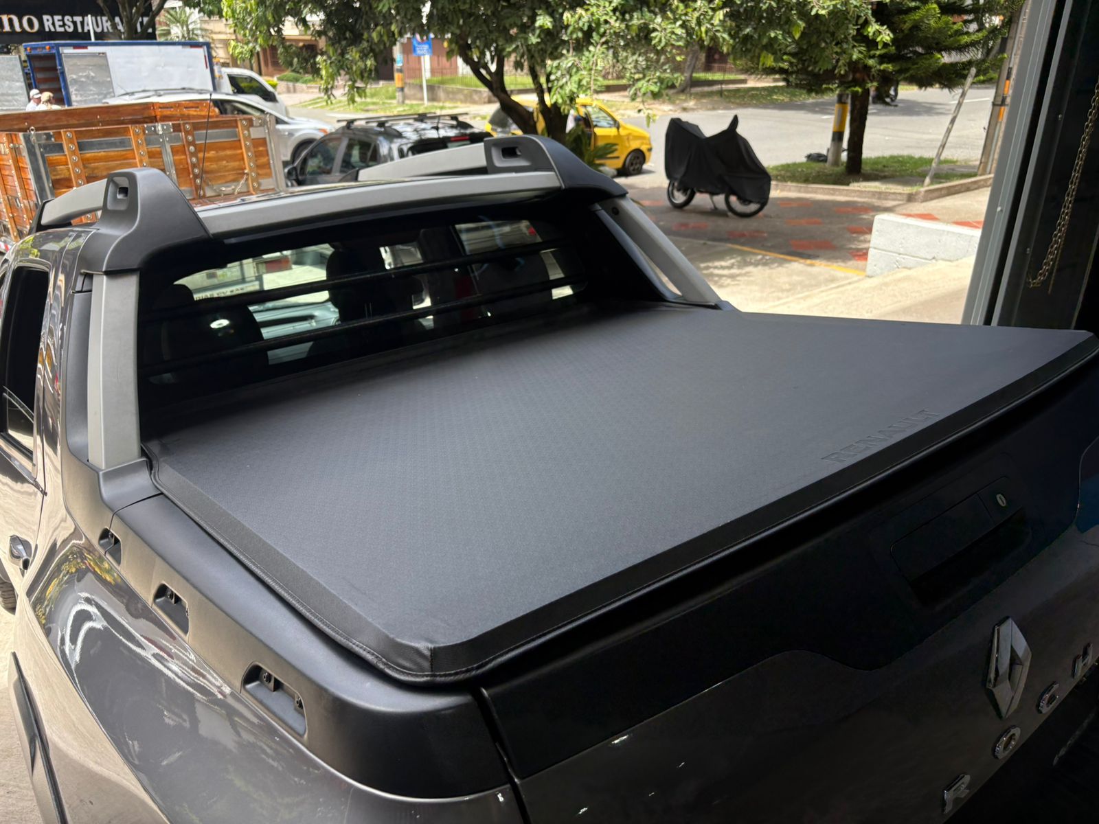 RENAULT DUSTER OROCH ZEN 2022 - Imagen 17