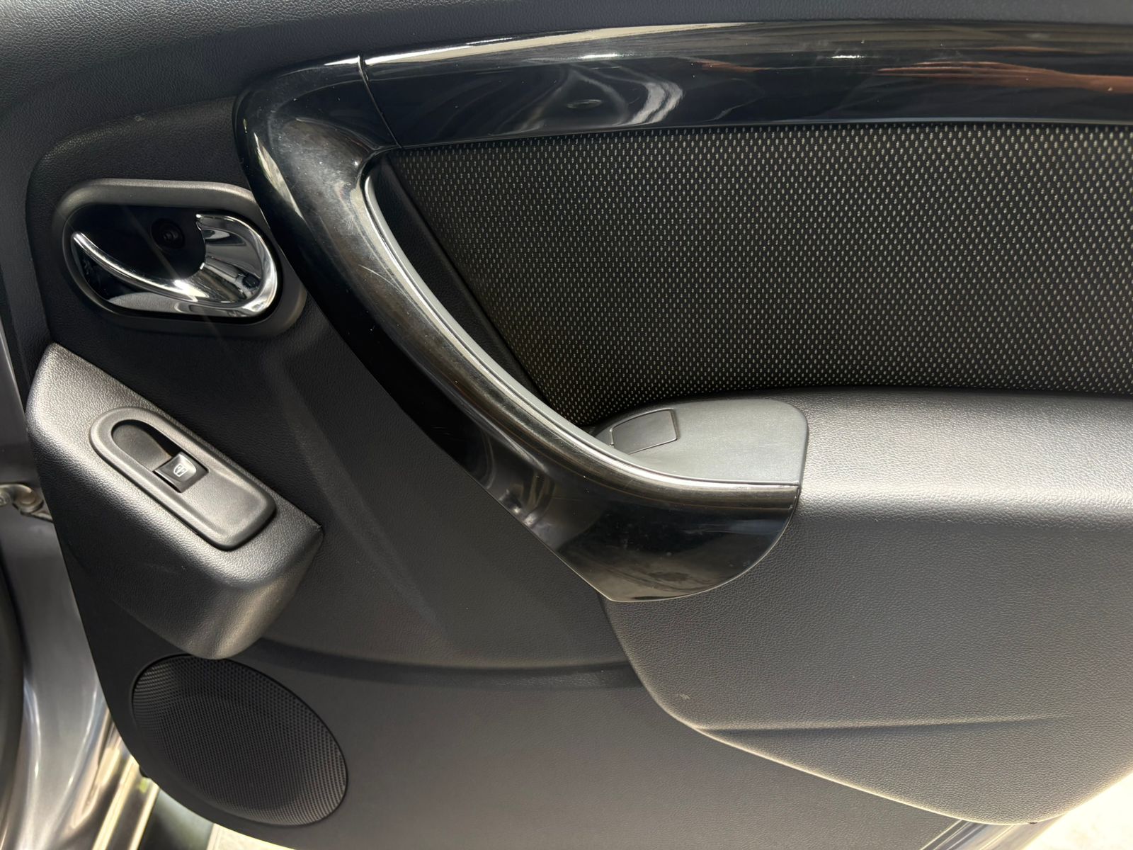 RENAULT DUSTER OROCH ZEN 2022 - Imagen 19
