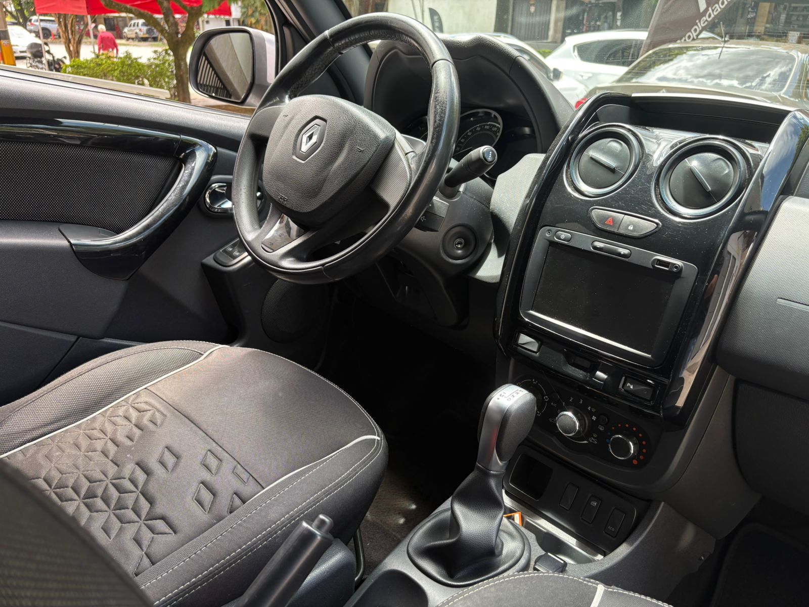 RENAULT DUSTER OROCH ZEN 2022 - Imagen 21