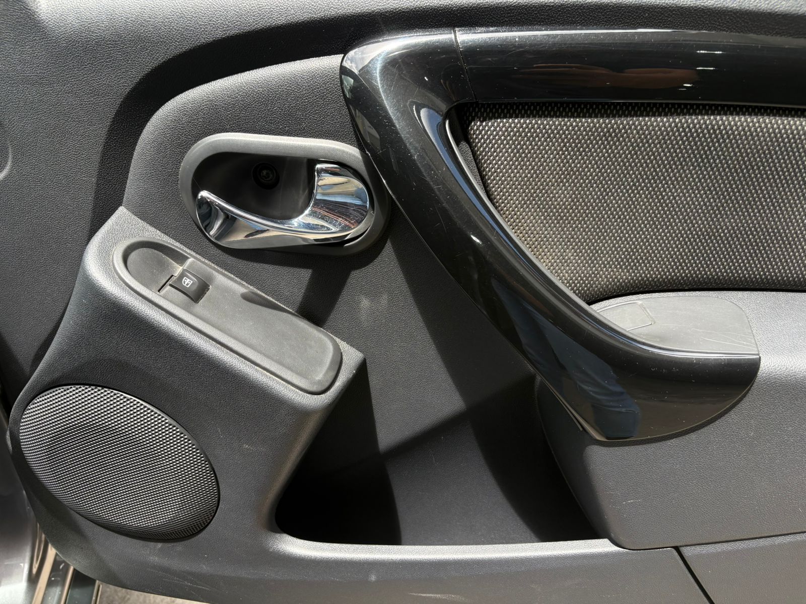 RENAULT DUSTER OROCH ZEN 2022 - Imagen 24
